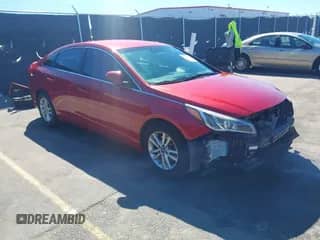 2017 Hyundai Sonata SE с VIN 5NPE24AF2HH570946, выставлен на аукционе IAAI как лот 41676560 с пробегом 180 465 миль миль и . История ставок и продаж доступна на DreamBid. Изображение 1.