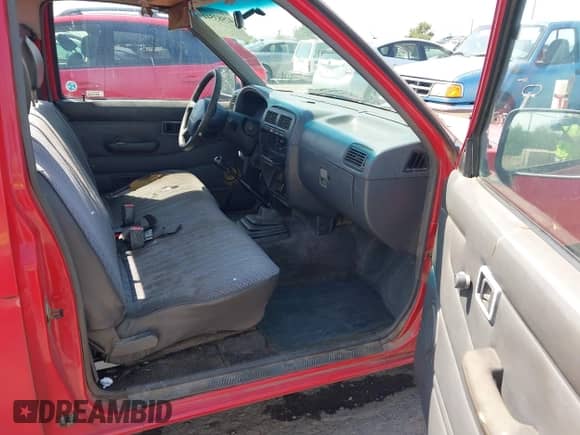 1996 Nissan Frontier XE с VIN 1N6SD11S5TC334477, выставлен на аукционе IAAI как лот 42983544 с пробегом 172 571 миль миль и . История ставок и продаж доступна на DreamBid. Изображение 5.