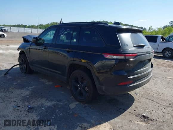 2024 Jeep Grand Cherokee Altitude X с VIN 1C4RJHAG6RC235920, выставлен на аукционе IAAI как лот 42013887 с пробегом 15 379 миль миль и . История ставок и продаж доступна на DreamBid. Изображение 3.