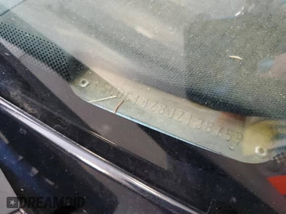 1988 Chevrolet Silverado 1500 с VIN 1GCDC14Z8JZ138759, выставлен на аукционе Copart как лот 61997275 с пробегом 250 766 миль миль и Списание • Salvage title. История ставок и продаж доступна на DreamBid. Изображение 12.