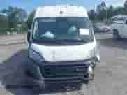 2023 Ram ProMaster Cargo z VIN 3C6MRVJG0PE521759, wystawiony jako IAAI lot #42649745 z przebiegiem Nie podano mil oraz . Historia ofert i sprzedaży dostępna na DreamBid. Obrazek 11.