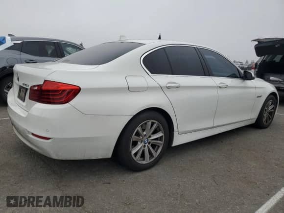 2015 BMW 5 Series 528i with VIN WBA5A5C59FD516234, listed as a Copart auction lot 90036555 with 169,609 mi miles and Clean title. Bid and sale history available at DreamBid. Image 3.