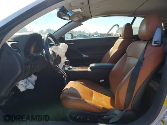 2012 Lexus IS 250 C z VIN JTHFF2C24C2525894, wystawiony jako Copart lot #48859805 z przebiegiem 152 280 mil mil oraz Szkoda całkowita • Salvage title. Historia ofert i sprzedaży dostępna na DreamBid. Obrazek 7.