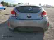 2012 Hyundai Veloster w/Black Int z VIN KMHTC6AD1CU081088, wystawiony jako Copart lot #71685565 z przebiegiem Nie podano mil oraz Szkoda całkowita • Salvage title. Historia ofert i sprzedaży dostępna na DreamBid. Obrazek 6.