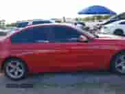 2013 BMW 3 Series 328i xDrive с VIN WBA3B3C57DF540929, выставлен на аукционе IAAI как лот 40829557 с пробегом 133 351 миль миль и . История ставок и продаж доступна на DreamBid. Изображение 13.