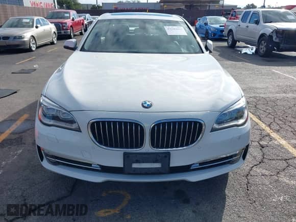 2013 BMW 7 Series 740Li with VIN WBAYE4C51DDW22962, listed as a IAAI auction lot 43249663 with 81,673 mi miles and . Bid and sale history available at DreamBid. Image 11.