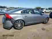 2018 Volvo S60 Inscription Platinum с VIN LYV402TM9JB156991, выставлен на аукционе Copart как лот 70232645 с пробегом 8 284 миль миль и Списание • Salvage title. История ставок и продаж доступна на DreamBid. Изображение 3.