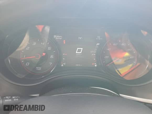 2019 Dodge Charger SXT z VIN 2C3CDXBG1KH614868, wystawiony jako Copart lot #84985675 z przebiegiem 99 978 mil mil oraz Nie do naprawy • Non repairable. Historia ofert i sprzedaży dostępna na DreamBid. Obrazek 9.