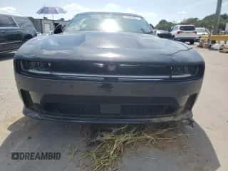 2025 Dodge Charger R/T with VIN 2C3CDBCK5SR209130, listed as a Copart auction lot 81667885 with 271 mi miles and Salvage title. Bid and sale history available at DreamBid. Image 5.