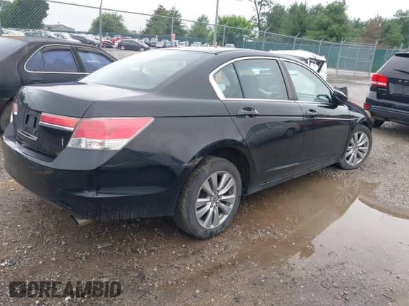 2012 Honda Accord EX z VIN 1HGCP2E77CA028100, wystawiony jako IAAI lot #42648699 z przebiegiem 167 661 mil mil oraz . Historia ofert i sprzedaży dostępna na DreamBid. Obrazek 4.