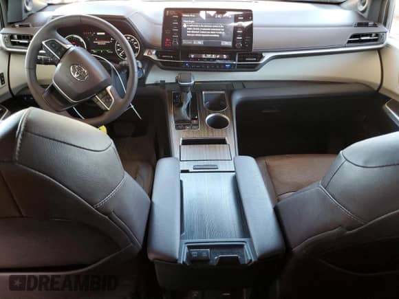 2023 Toyota Sienna Platinum z VIN 5TDESKFCXPS079150, wystawiony jako Copart lot #56069085 z przebiegiem 31 499 mil mil oraz Szkoda całkowita • Salvage title. Historia ofert i sprzedaży dostępna na DreamBid. Obrazek 8.