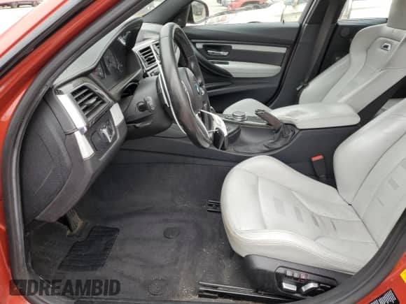 2016 BMW M3 с VIN WBS8M9C50GP967057, выставлен на аукционе Copart как лот 61693265 с пробегом 79 227 миль миль и Списание • Salvage title. История ставок и продаж доступна на DreamBid. Изображение 7.