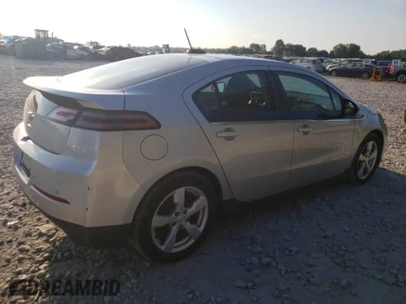 2015 Chevrolet Volt z VIN 1G1RA6E42FU103031, wystawiony jako Copart lot #66870243 z przebiegiem 81 606 mil mil oraz . Historia ofert i sprzedaży dostępna na DreamBid. Obrazek 3.
