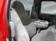 2000 Ford F-150 XL с VIN 1FTPF18L2YNA25370, выставлен на аукционе Copart как лот 69598605 с пробегом Не указан миль и Списание • Salvage title. История ставок и продаж доступна на DreamBid. Изображение 10.