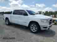 2020 Ram 1500 Big Horn z VIN 1C6RREFG6LN289012, wystawiony jako Copart lot #61009815 z przebiegiem 129 977 mil mil oraz Szkoda całkowita • Salvage title. Historia ofert i sprzedaży dostępna na DreamBid. Obrazek 4.