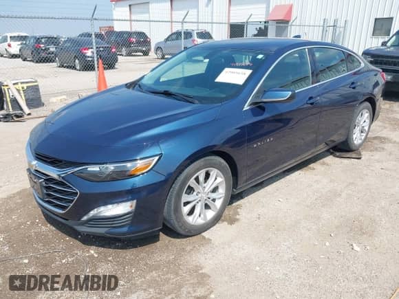 2019 Chevrolet Malibu LT z VIN 1G1ZD5ST6KF173403, wystawiony jako IAAI lot #42905658 z przebiegiem 74 564 mil mil oraz . Historia ofert i sprzedaży dostępna na DreamBid. Obrazek 2.