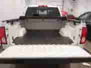 2017 Chevrolet Silverado 1500 LTZ z VIN 3GCUKSEC1HG286538, wystawiony jako IAAI lot #41861745 z przebiegiem 105 033 mil mil oraz . Historia ofert i sprzedaży dostępna na DreamBid. Obrazek 18.