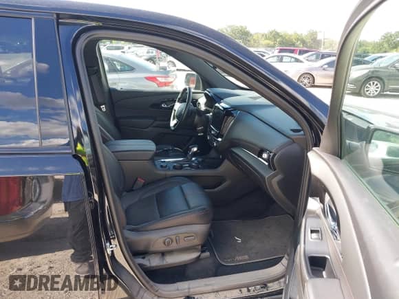 2023 Chevrolet Traverse RS с VIN 1GNEVJKW6PJ257299, выставлен на аукционе IAAI как лот 43042574 с пробегом 33 568 миль миль и . История ставок и продаж доступна на DreamBid. Изображение 5.