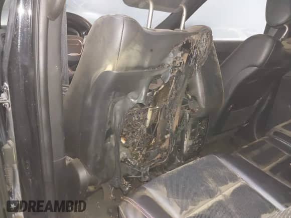 2023 Dodge Durango GT z VIN 1C4RDJDG7PC617493, wystawiony jako IAAI lot #41598453 z przebiegiem 37 901 mil mil oraz . Historia ofert i sprzedaży dostępna na DreamBid. Obrazek 6.