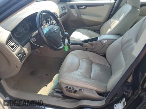 2007 Volvo S60 2.5L Turbo с VIN YV1RS592372616688, выставлен на аукционе Copart как лот 69246875 с пробегом 173 124 миль миль и Списание • Salvage title. История ставок и продаж доступна на DreamBid. Изображение 7.