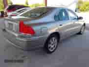 2006 Volvo S60 2.5L Turbo с VIN YV1RH592X62517864, выставлен на аукционе IAAI как лот 42586815 с пробегом 263 432 миль миль и . История ставок и продаж доступна на DreamBid. Изображение 4.