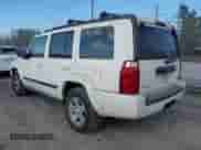 2007 Jeep Commander Sport с VIN 1J8HG48P07C635552, выставлен на аукционе IAAI как лот 40533340 с пробегом Не указан миль и . История ставок и продаж доступна на DreamBid. Изображение 3.