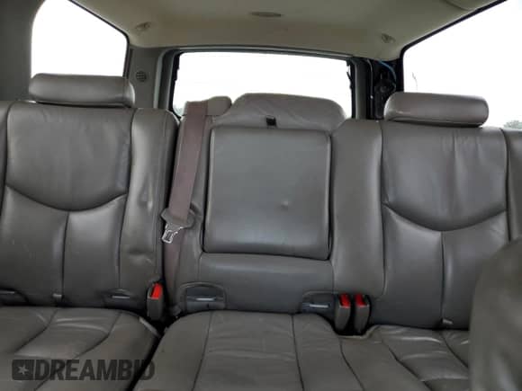 2006 Chevrolet Suburban LS 1WT с VIN 1GNEC16Z96J167539, выставлен на аукционе Copart как лот 52018195 с пробегом 310 298 миль миль и Списание • Salvage title. История ставок и продаж доступна на DreamBid. Изображение 10.