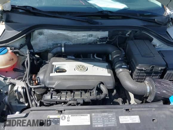 2011 Volkswagen Tiguan S with VIN WVGAV7AX5BW549683, listed as a IAAI auction lot 42131622 with 121,306 mi miles and . Bid and sale history available at DreamBid. Image 10.