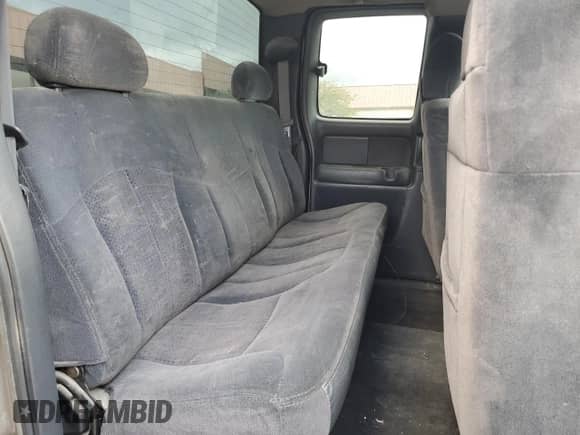 2000 Chevrolet Silverado 2500 LS с VIN 1GCGK29U9YE400129, выставлен на аукционе Copart как лот 50955874 с пробегом 194 859 миль миль и Списание • Salvage title. История ставок и продаж доступна на DreamBid. Изображение 11.