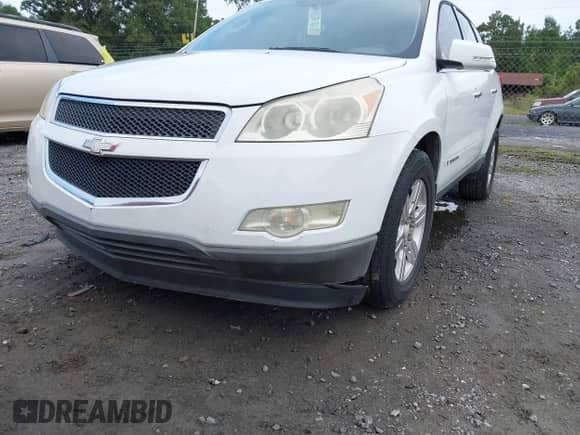 2009 Chevrolet Traverse 2LT with VIN 1GNER23DX9S112626, listed as a IAAI auction lot 43390903 with 151,680 mi miles and . Bid and sale history available at DreamBid. Image 6.