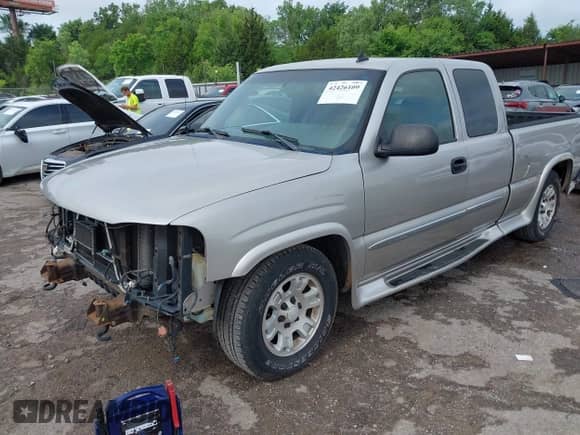 2006 GMC Sierra 1500 SLE1 с VIN 1GTEC19Z16Z225312, выставлен на аукционе IAAI как лот 42426109 с пробегом 176 821 миль миль и . История ставок и продаж доступна на DreamBid. Изображение 2.