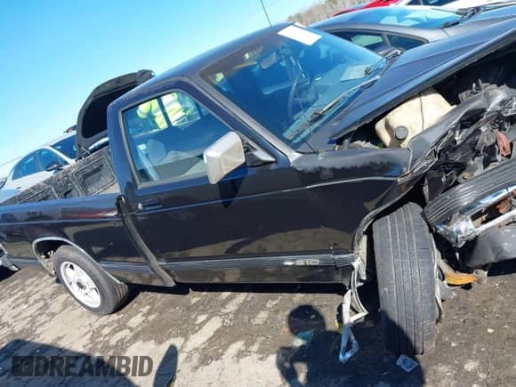 1992 Chevrolet S-10 with VIN 1GCCS14Z7N8107612, listed as a IAAI auction lot 41705320 with 273,852 mi miles and . Bid and sale history available at DreamBid. Image 13.