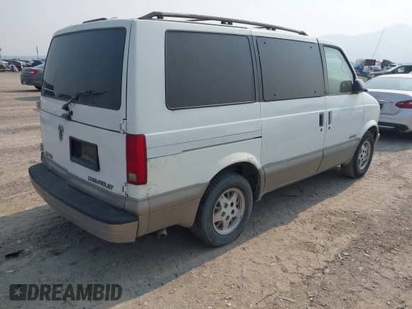 2001 Chevrolet Astro с VIN 1GNDM19W31B139734, выставлен на аукционе IAAI как лот 43117552 с пробегом 207 274 миль миль и . История ставок и продаж доступна на DreamBid. Изображение 4.
