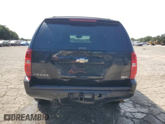 2008 Chevrolet Tahoe 3LT с VIN 1GNFC13068R250019, выставлен на аукционе Copart как лот 70746955 с пробегом 149 612 миль миль и Списание • Salvage title. История ставок и продаж доступна на DreamBid. Изображение 6.