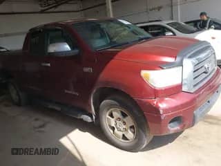 2008 Toyota Tundra Limited z VIN 5TFBV58168X053650, wystawiony jako IAAI lot #42515155 z przebiegiem 183 461 mil mil oraz . Historia ofert i sprzedaży dostępna na DreamBid. Obrazek 1.