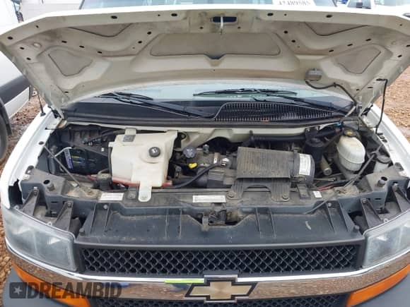 2003 Chevrolet Express Passenger with VIN 1GAHG39U231113283, listed as a IAAI auction lot 42489585 with 102,467 mi miles and . Bid and sale history available at DreamBid. Image 10.