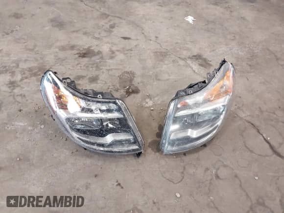 2017 Ram ProMaster Cargo z VIN 3C6TRVNG6HE511003, wystawiony jako IAAI lot #41732948 z przebiegiem 97 846 mil mil oraz . Historia ofert i sprzedaży dostępna na DreamBid. Obrazek 12.