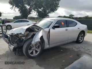 2008 Dodge Charger с VIN 2B3KA43R98H150351, выставлен на аукционе Copart как лот 71045314 с пробегом 132 737 миль миль и Списание • Salvage title. История ставок и продаж доступна на DreamBid. Изображение 1.