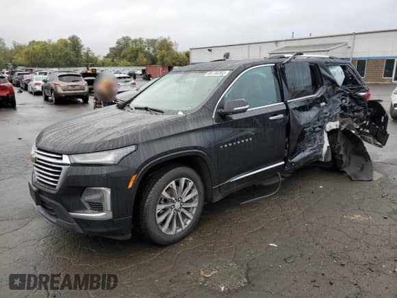 2023 Chevrolet Traverse Premier z VIN 1GNEVKKW2PJ189685, wystawiony jako Copart lot #85730365 z przebiegiem 43 492 mil mil oraz Szkoda całkowita • Salvage title. Historia ofert i sprzedaży dostępna na DreamBid. Obrazek 1.