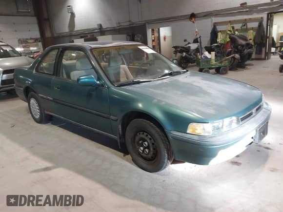 1993 Honda Accord z VIN 1HGCB7253PA033802, wystawiony jako IAAI lot #41624772 z przebiegiem 143 400 mil mil oraz . Historia ofert i sprzedaży dostępna na DreamBid. Obrazek 1.