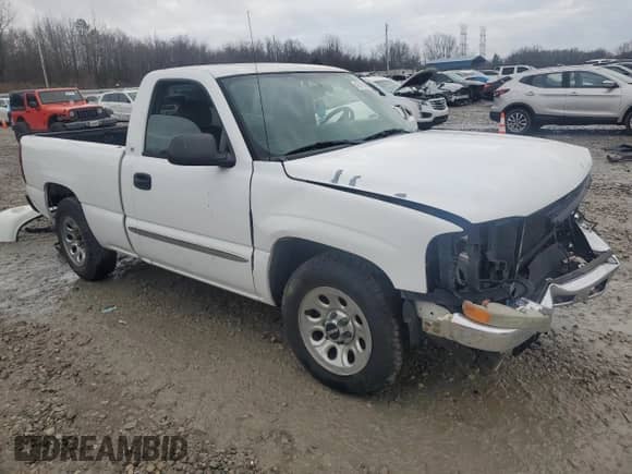 2005 GMC Sierra 1500 Work Truck with VIN 1GTEC14V75Z250573, listed as a Copart auction lot 43118455 with 152,471 mi miles and Salvage title. Bid and sale history available at DreamBid. Image 4.