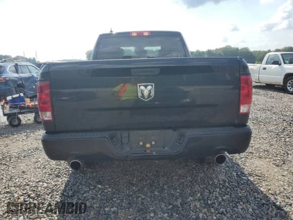 2019 Ram 1500 Tradesman z VIN 1C6RR6FT9KS572524, wystawiony jako Copart lot #69806215 z przebiegiem 132 195 mil mil oraz Szkoda całkowita • Salvage title. Historia ofert i sprzedaży dostępna na DreamBid. Obrazek 6.