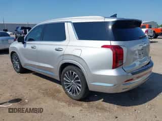 2023 Hyundai Palisade Calligraphy с VIN KM8R7DGE5PU572692, выставлен на аукционе IAAI как лот 43012185 с пробегом 32 616 миль миль и . История ставок и продаж доступна на DreamBid. Изображение 3.