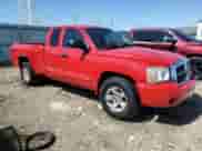 2005 Dodge Dakota SLT with VIN 1D7HW42N75S200120, listed as a Copart auction lot 56923005 with 73,489 mi miles and Salvage title. Bid and sale history available at DreamBid. Image 4.