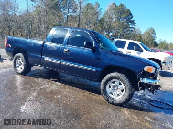 2006 GMC Sierra 1500 SLE1 with VIN 1GTEK19B66Z205370, listed as a IAAI auction lot 41650218 with 184,927 mi miles and . Bid and sale history available at DreamBid. Image 1.