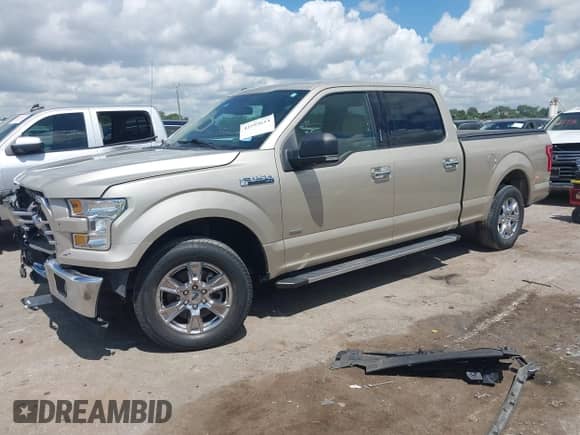 2017 Ford F-150 XL z VIN 1FTEW1CP0HFB09408, wystawiony jako IAAI lot #42593614 z przebiegiem 85 321 mil mil oraz . Historia ofert i sprzedaży dostępna na DreamBid. Obrazek 18.