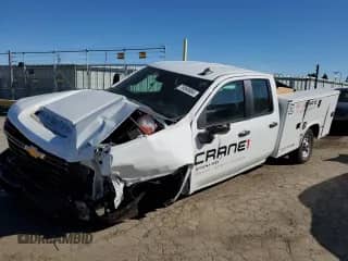 2024 Chevrolet Silverado 2500HD with VIN 1GB5WLE73RF292317, listed as a Copart auction lot 76949084 with 62 mi miles and Salvage title. Bid and sale history available at DreamBid. Image 1.