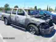 2009 Dodge 1500 SLT z VIN 1D3HB18T39S776830, wystawiony jako IAAI lot #42825363 z przebiegiem Nie podano mil oraz . Historia ofert i sprzedaży dostępna na DreamBid. Obrazek 1.