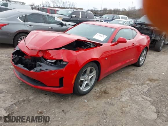 2024 Chevrolet Camaro 1LT z VIN 1G1FB1RS5R0111857, wystawiony jako IAAI lot #41750118 z przebiegiem Nie podano mil oraz . Historia ofert i sprzedaży dostępna na DreamBid. Obrazek 17.