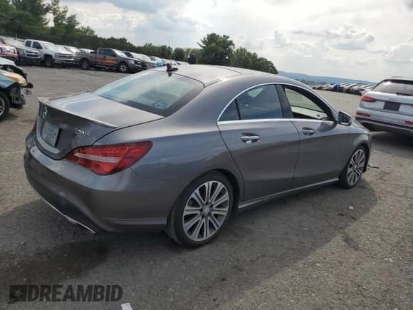 2017 Mercedes-Benz CLA 250 with VIN WDDSJ4GB6HN406289, listed as a Copart auction lot 71831385 with 184,378 mi miles and Salvage title. Bid and sale history available at DreamBid. Image 3.